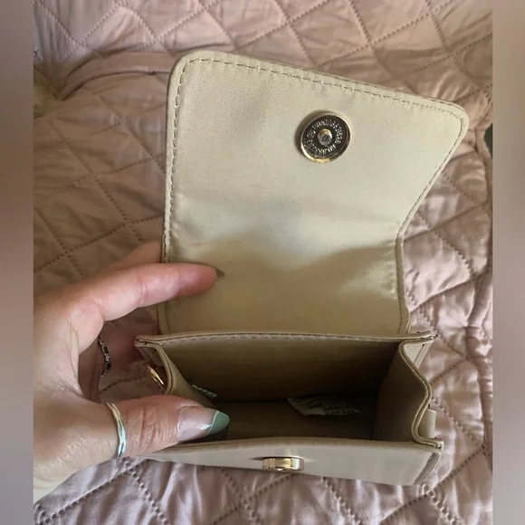 Fashion nova handbag - Picture 3 of 4